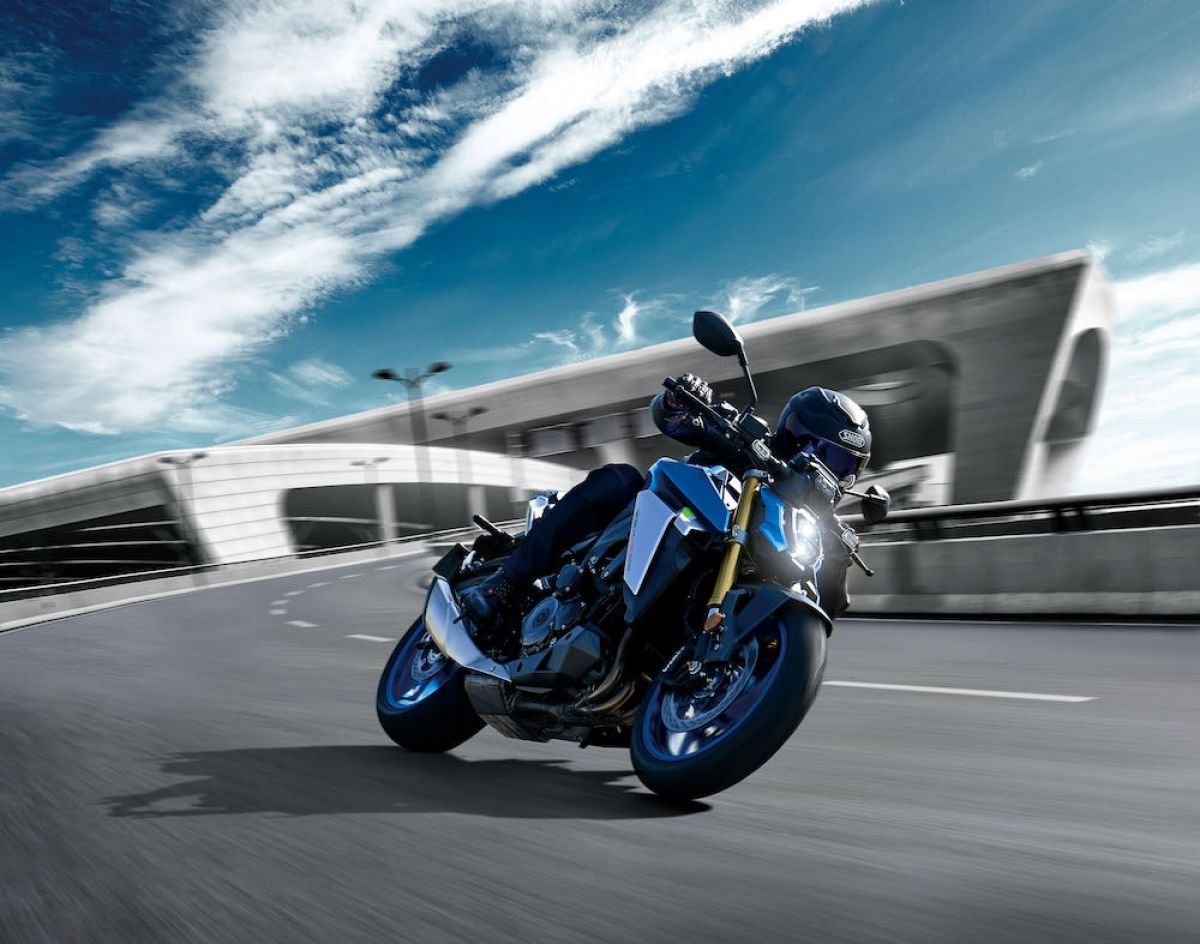 New GSX S1000 action photo 