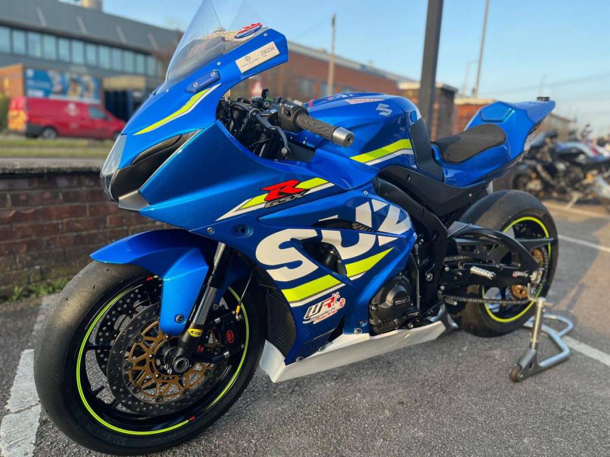 Suzuki GSX-R1000 Track Bike